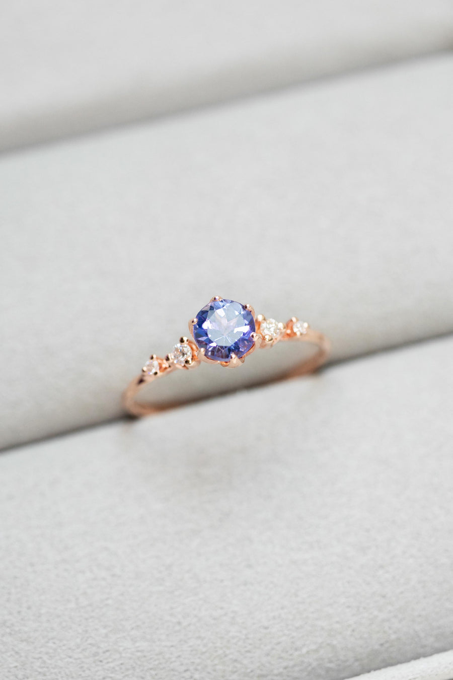 PREORDER - Five Stone twisted ~0.50-0.60ct Tanzanite & diamond 14/18K Gold Ring