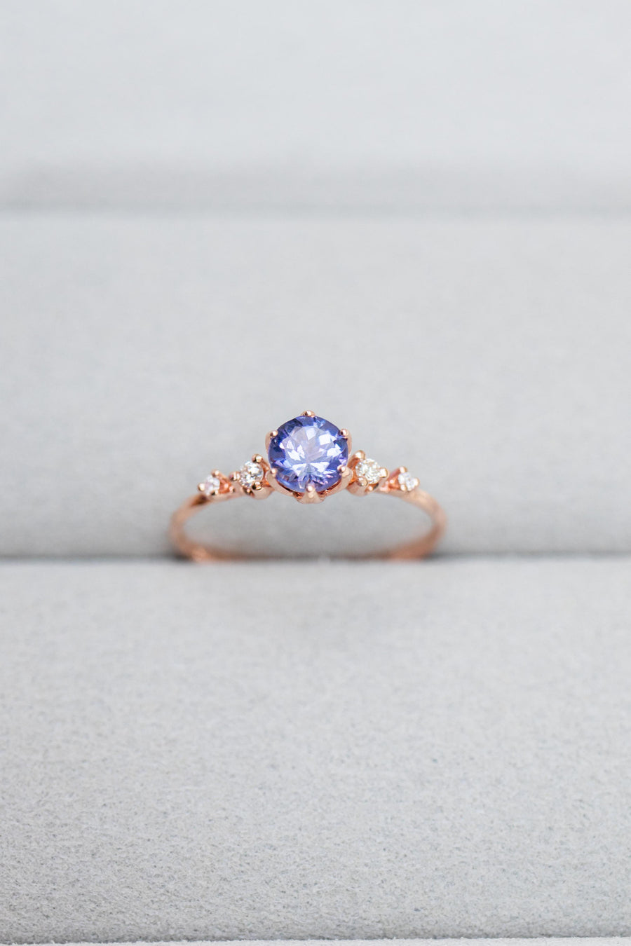 PREORDER - Five Stone twisted ~0.50-0.60ct Tanzanite & diamond 14/18K Gold Ring