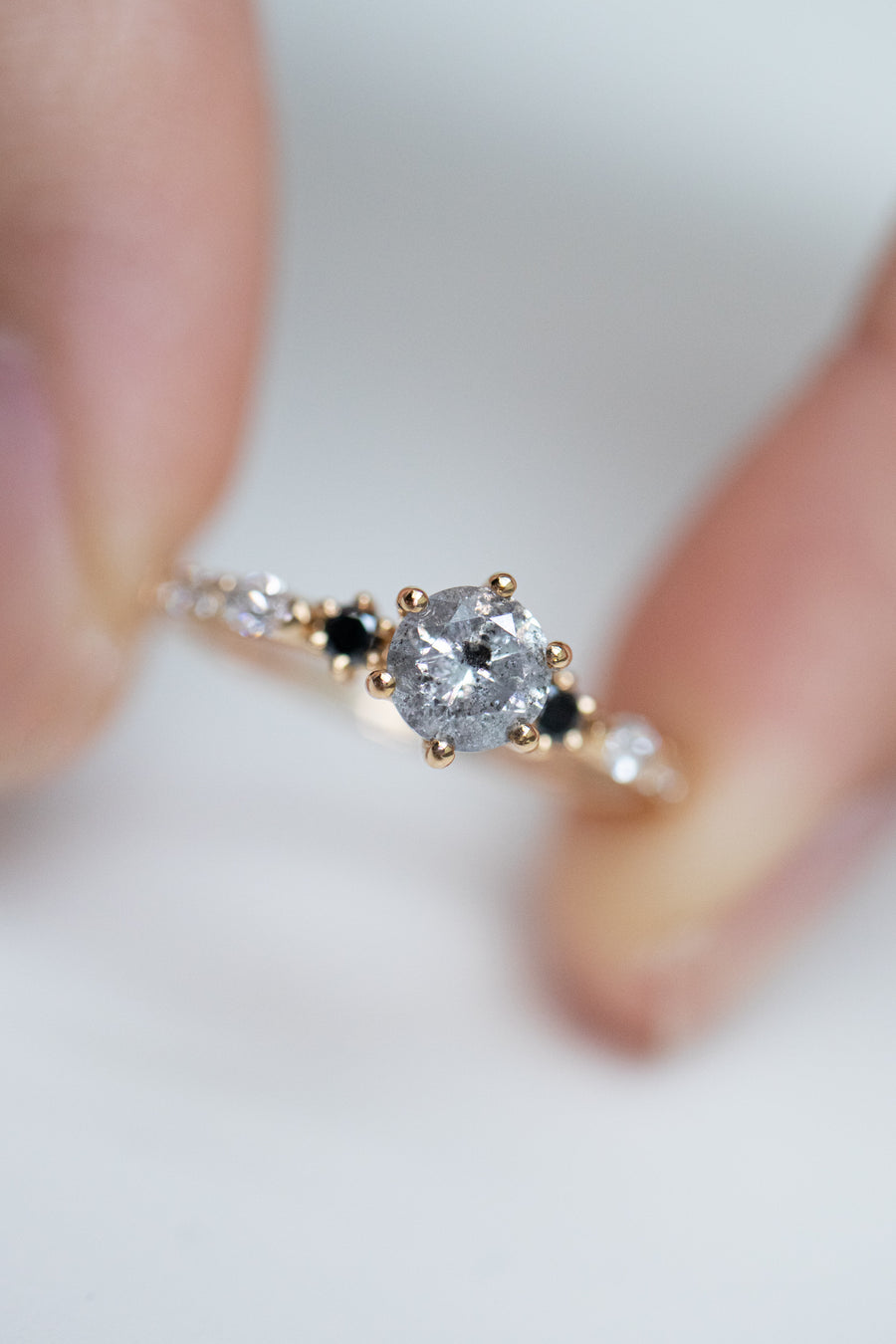 0.45ct Seul et Unique Salt and Pepper Diamond & White Diamonds 18K Yellow Gold Ring
