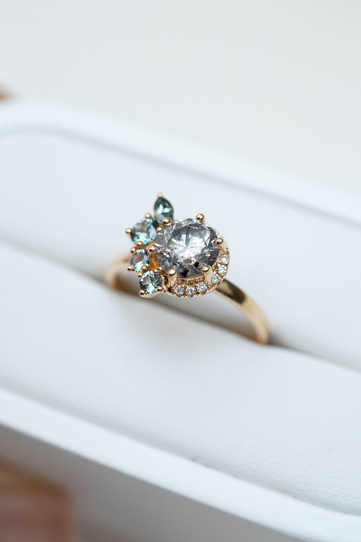1.03ct Renaissance Salt and Pepper Diamond and Sapphire 18K Yellow Gold Ring