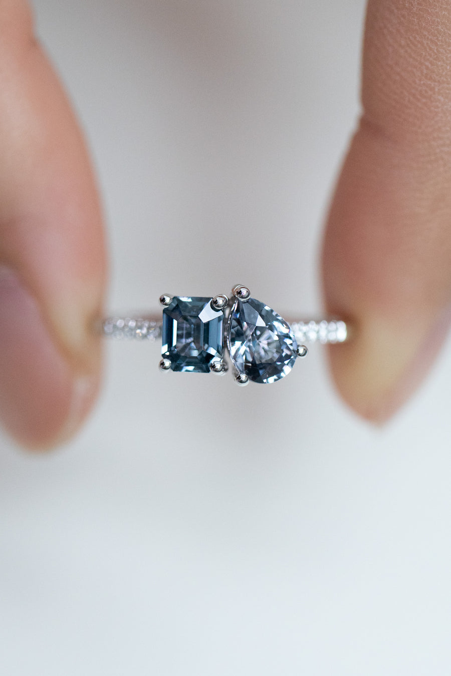Total 0.60carat Emerald Pear Graylish Spinel & diamond 14K White Gold Ring