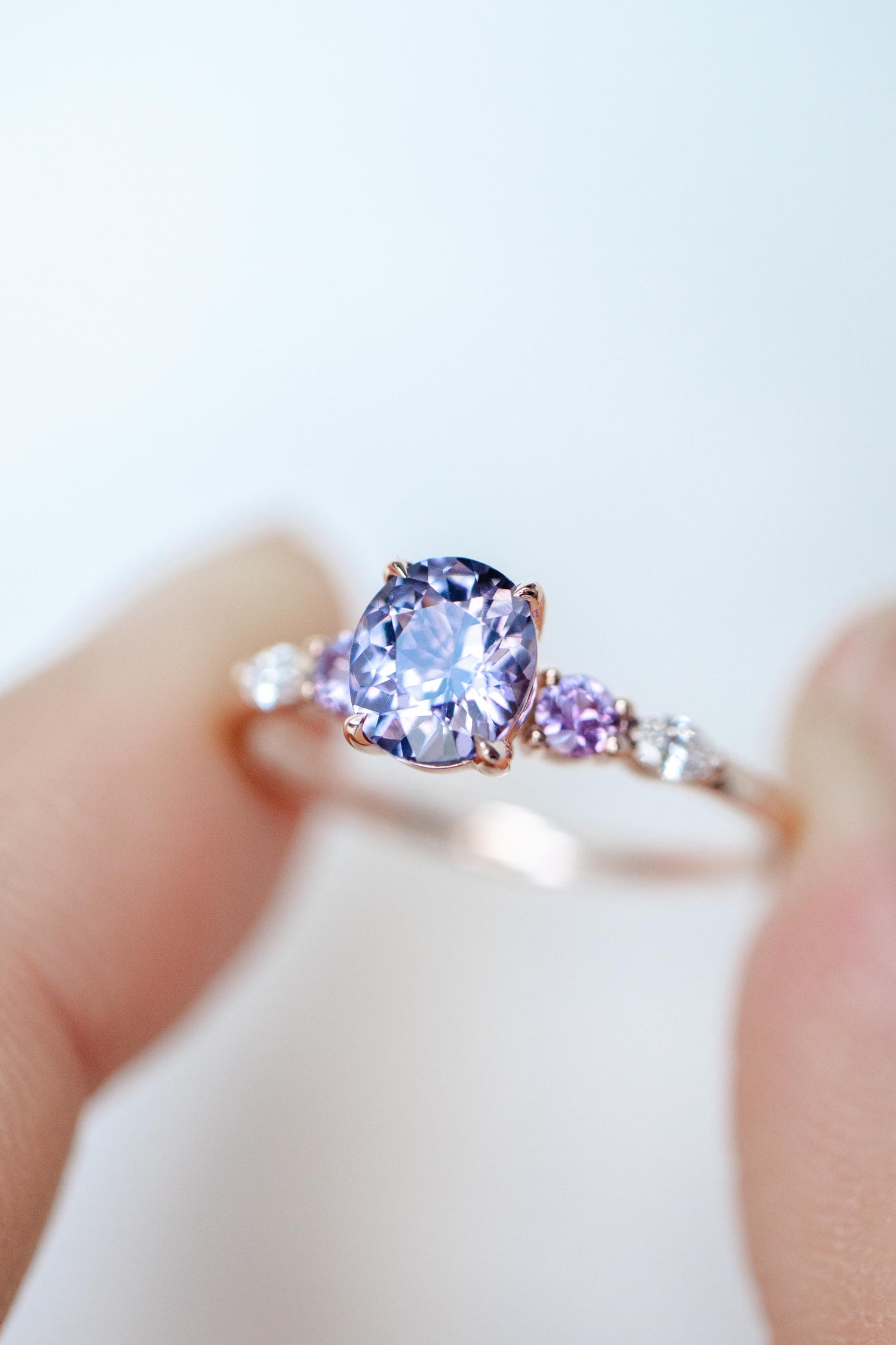 0.70ct Oval Spinel (with Certificate)  & Sapphires/ diamonds 18K Rose Gold Ring