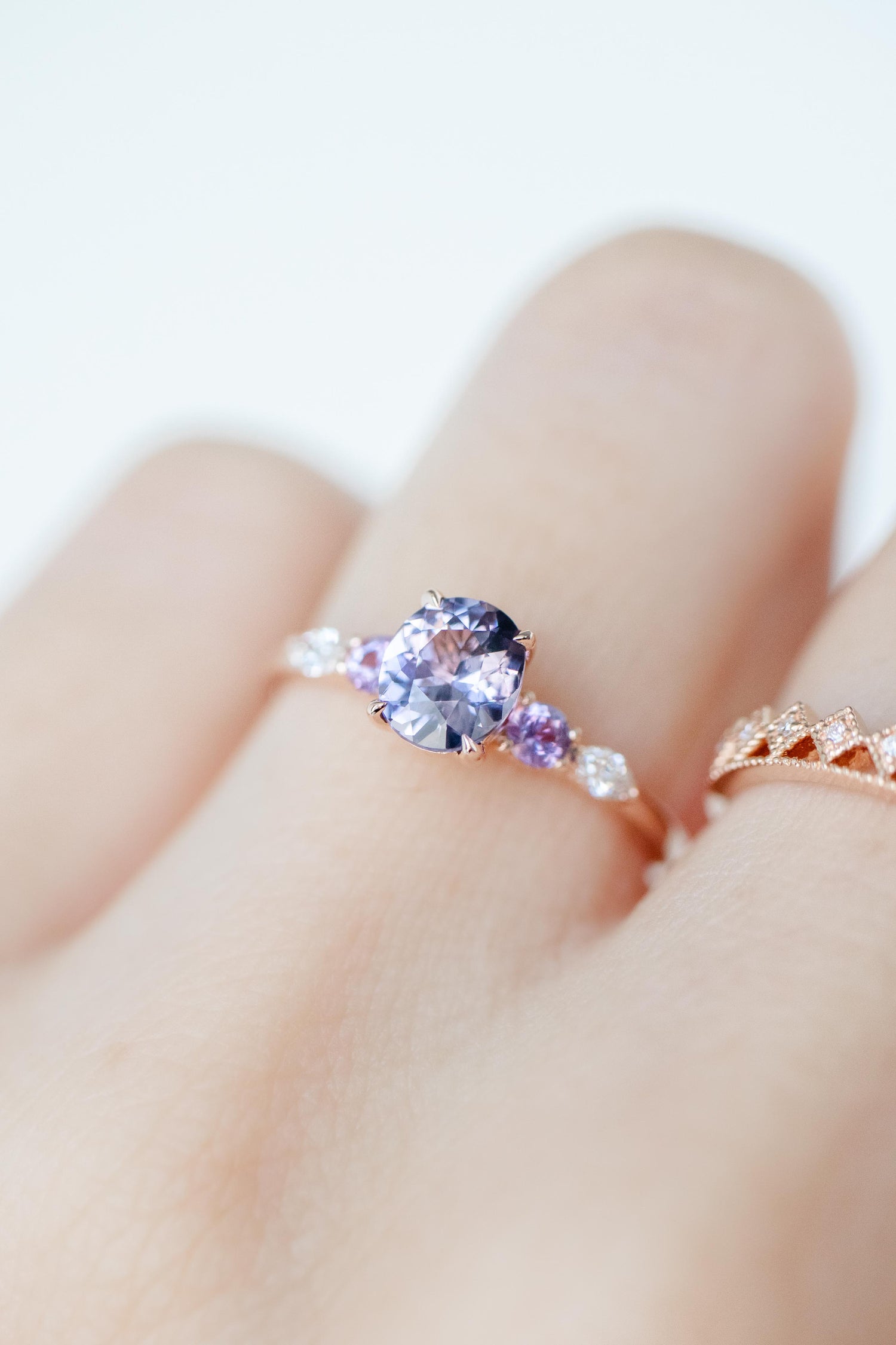 0.70ct Oval Spinel (with Certificate)  & Sapphires/ diamonds 18K Rose Gold Ring