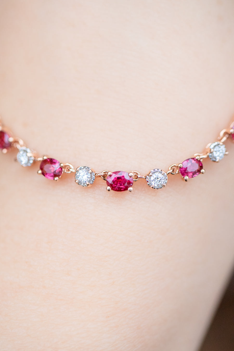 Cohérence Ovale Ruby total 1.32ct & Diamond 18K Rose Gold Necklace