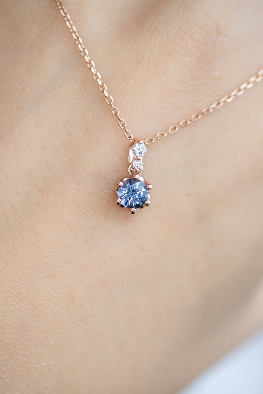 0.40ct Lavande Fantaisie Spinel & diamond 18K Rose Gold Necklace