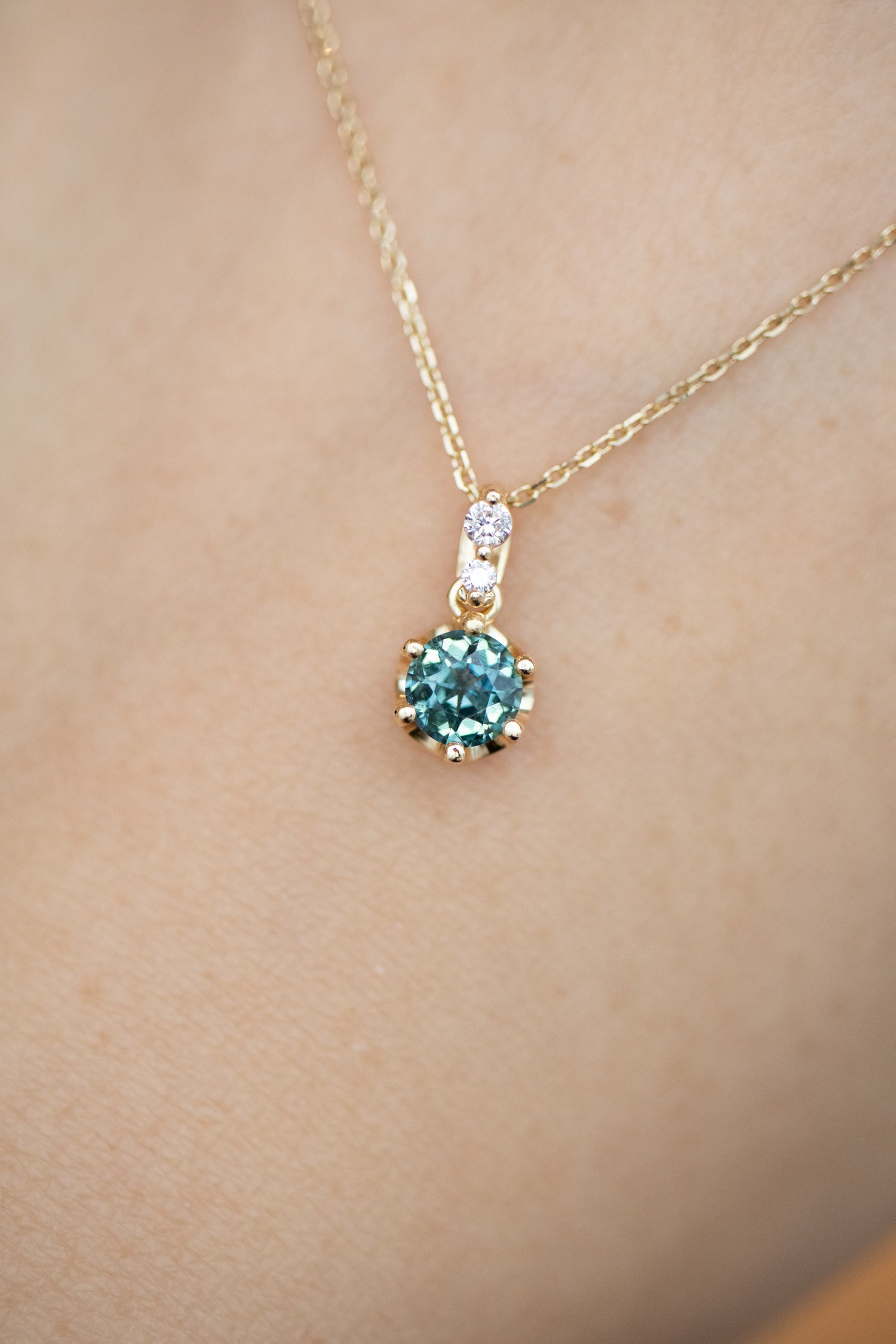 PREORDER - Decorative Green Sapphire ~0.55-0.60ct  & diamonds 18K Gold Necklace