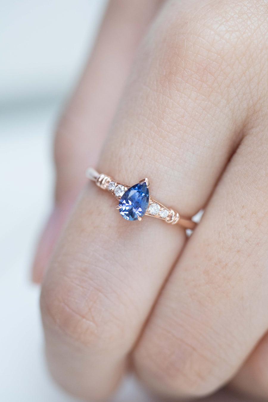 Pear 0.45ct Blue Sapphire & diamond 18K Gold Ring