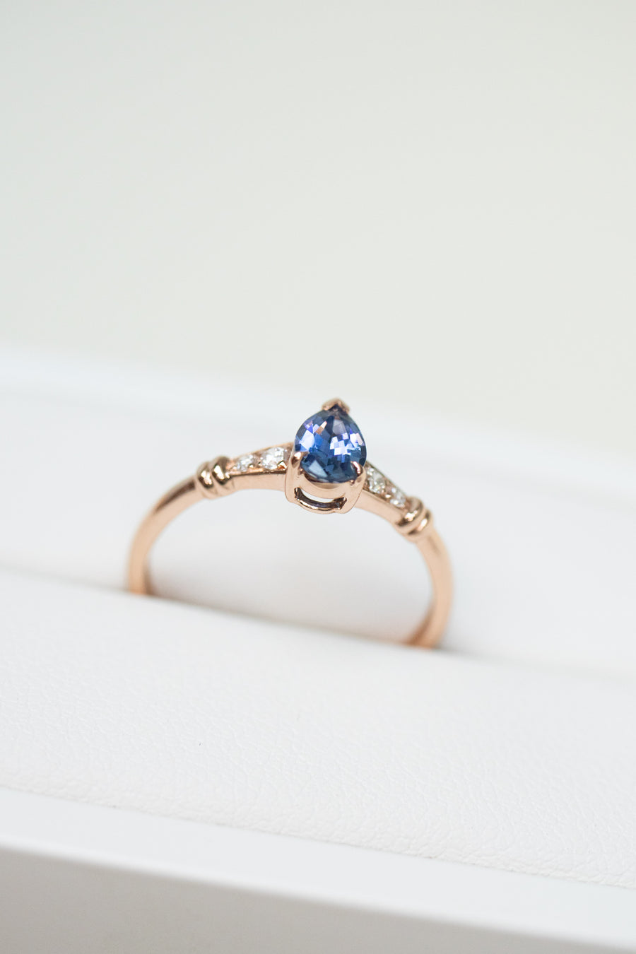 Pear 0.45ct Blue Sapphire & diamond 18K Gold Ring