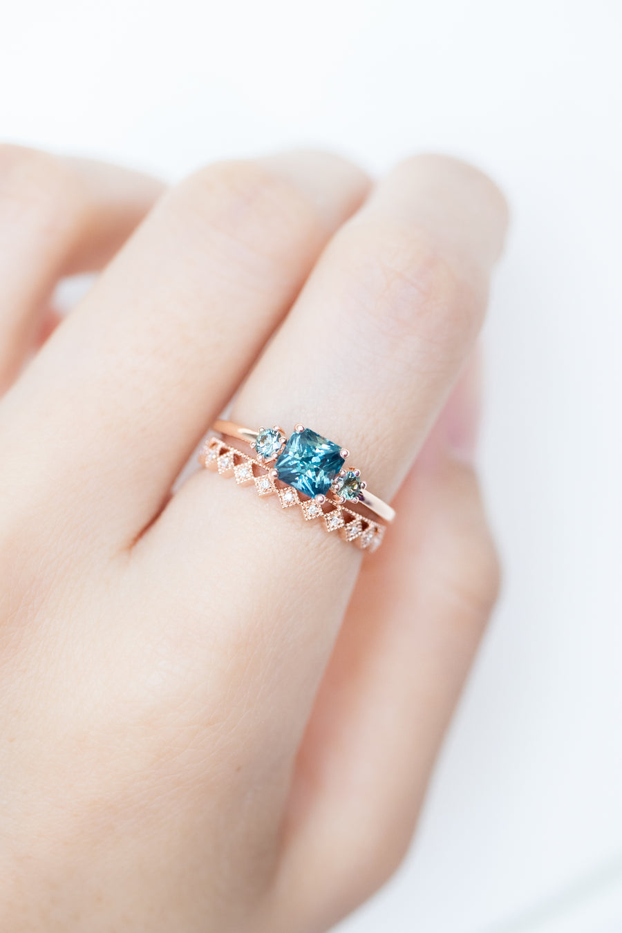 Eau Bleue Verte 1.00ct Sapphire 18K Rose Gold Engagement Ring
