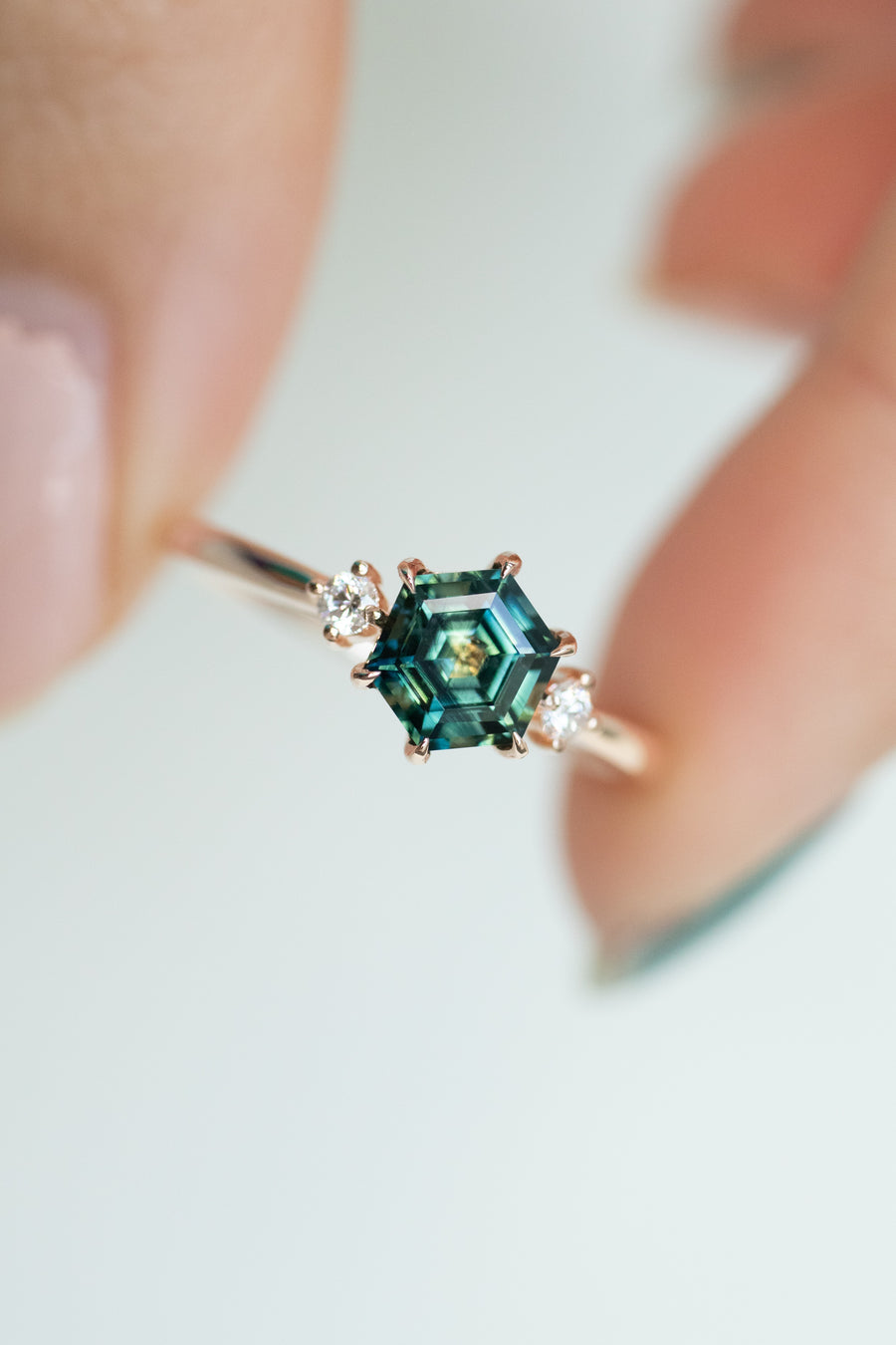 0.94carat Green Hexagon Sapphire (Unheated with Certificate) & total 0.07carat Natural Diamonds 18K Rose Gold Ring