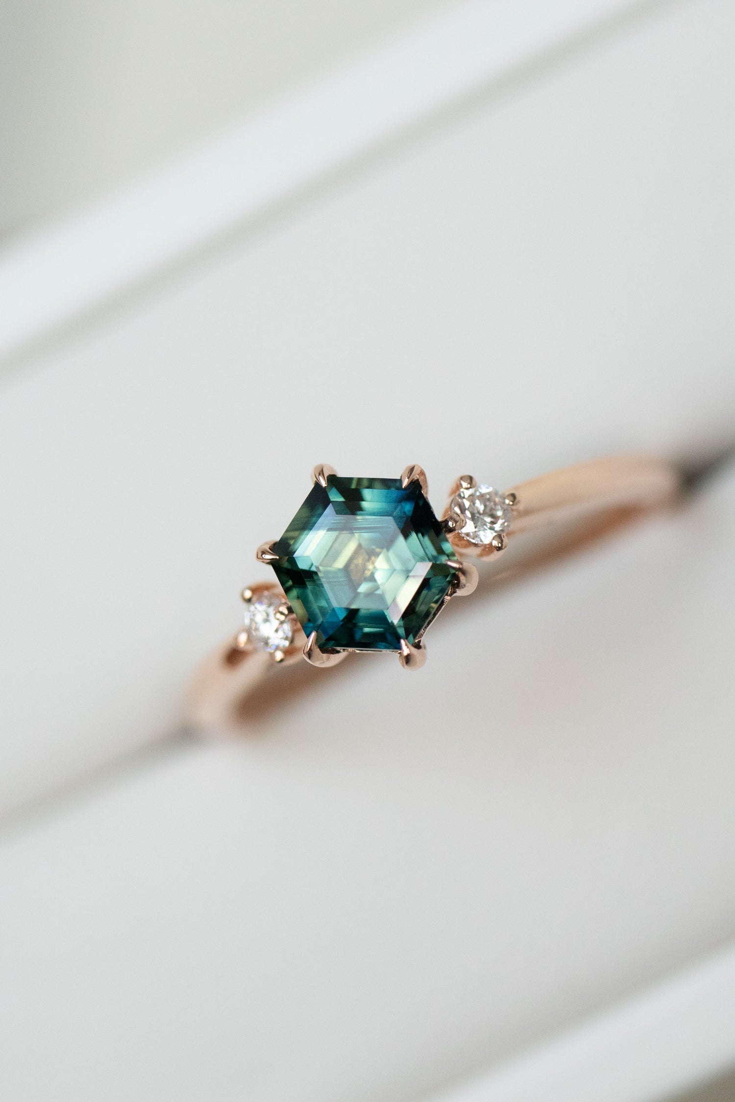 0.94ct Green Hexagon Sapphire (Unheated with Certificate) & diamonds 18K Rose Gold Ring