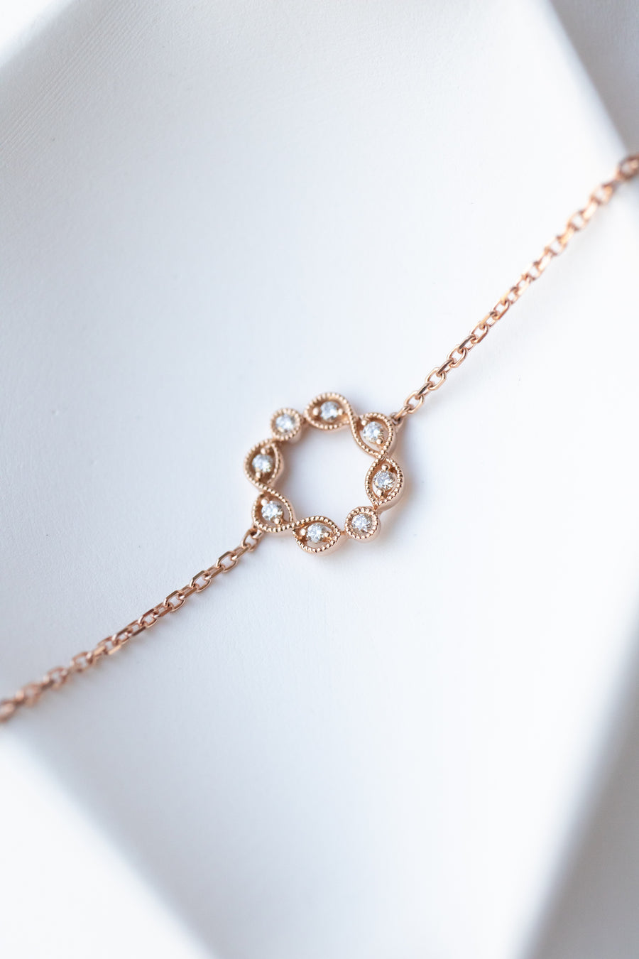 Flowing Round Top Quality Diamond 14K/ 18K Bracelet
