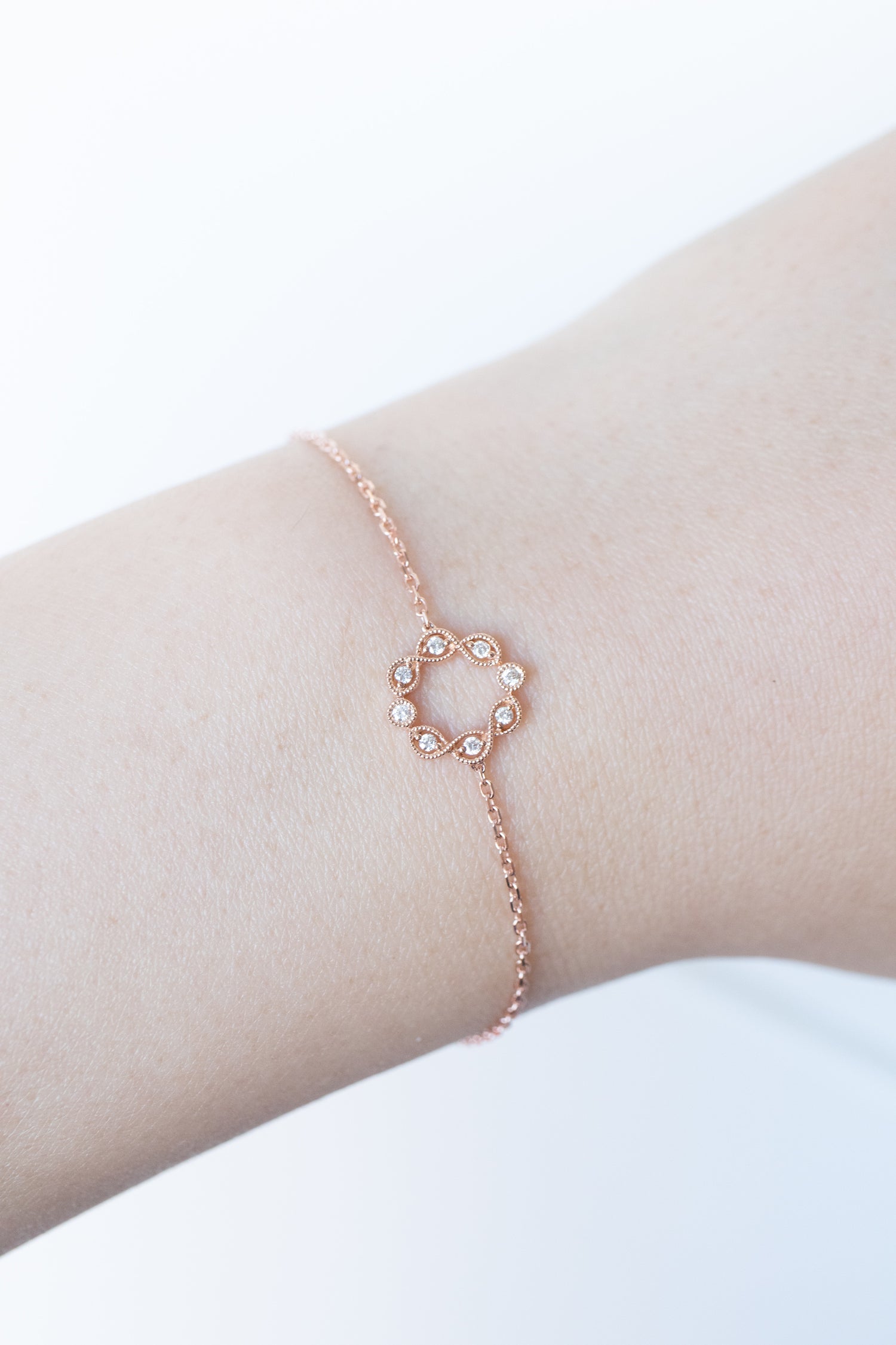 PREORDER - Flowing Round Top Quality Diamond 14K/ 18K Bracelet