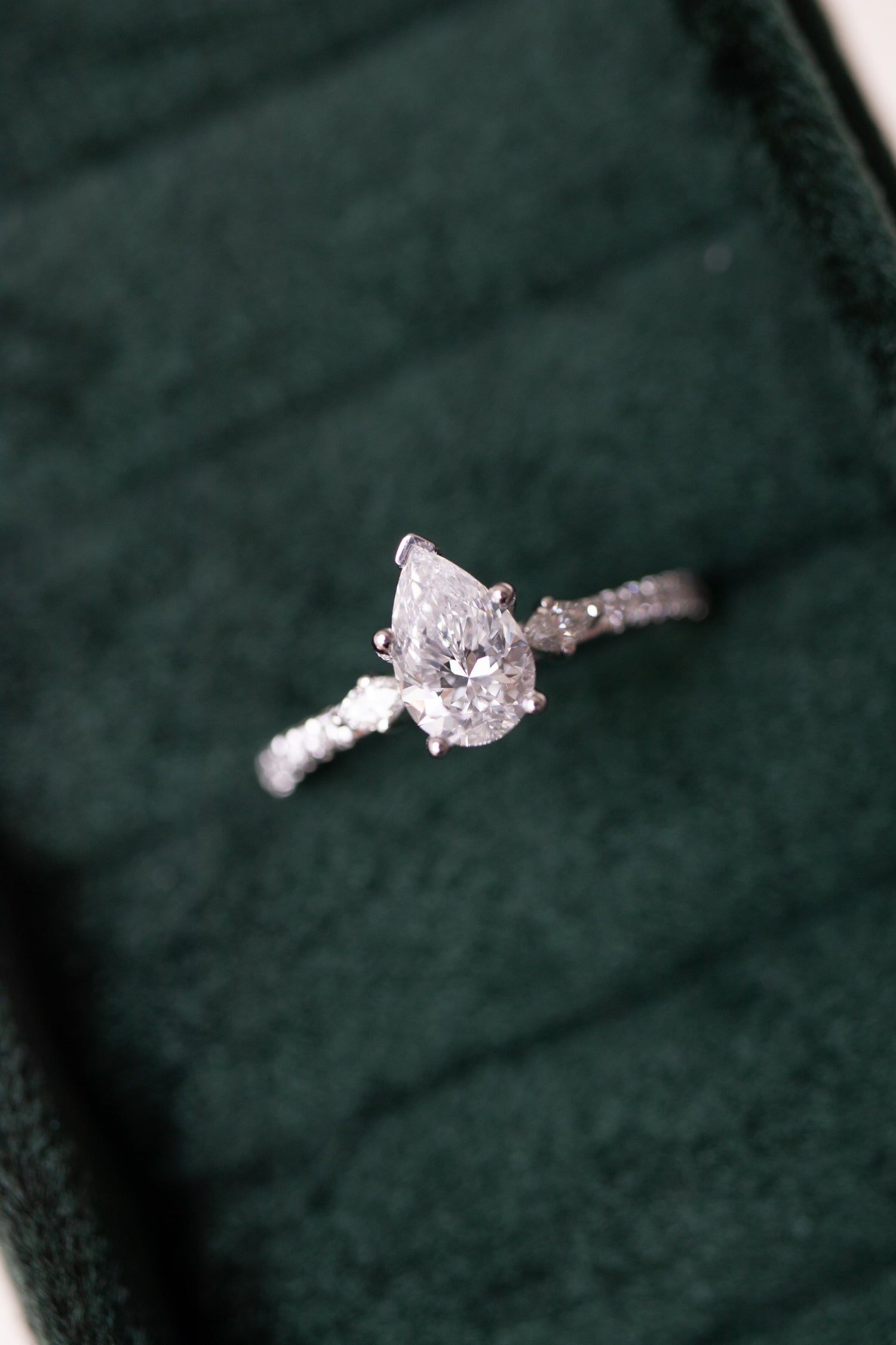 0.70ct Poire Diamond (With GIA Certificate) & diamonds half Eternity 18K White Gold Ring