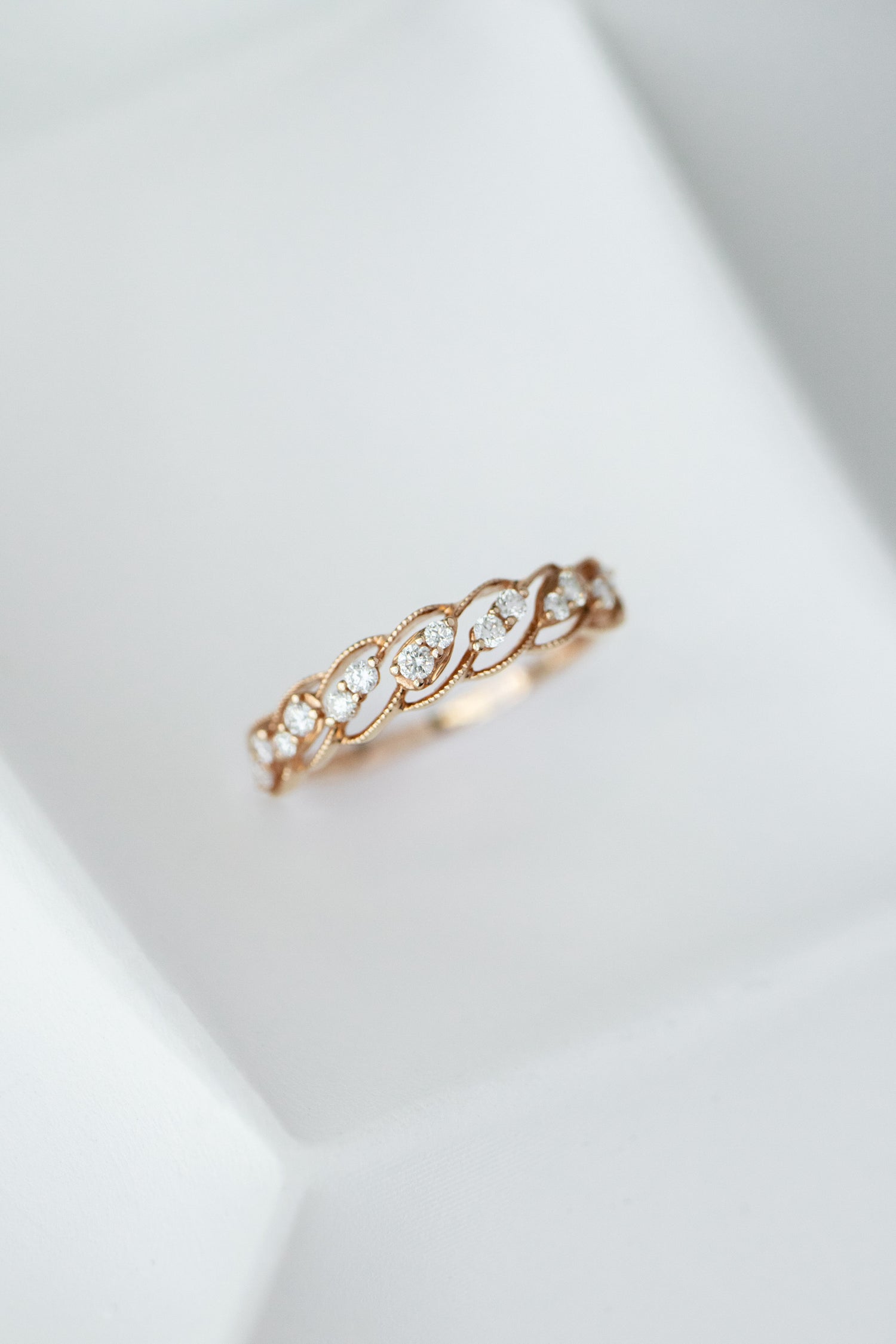 PREORDER - Découpe complexe Top Quality Diamond 14/ 18K Gold Ring