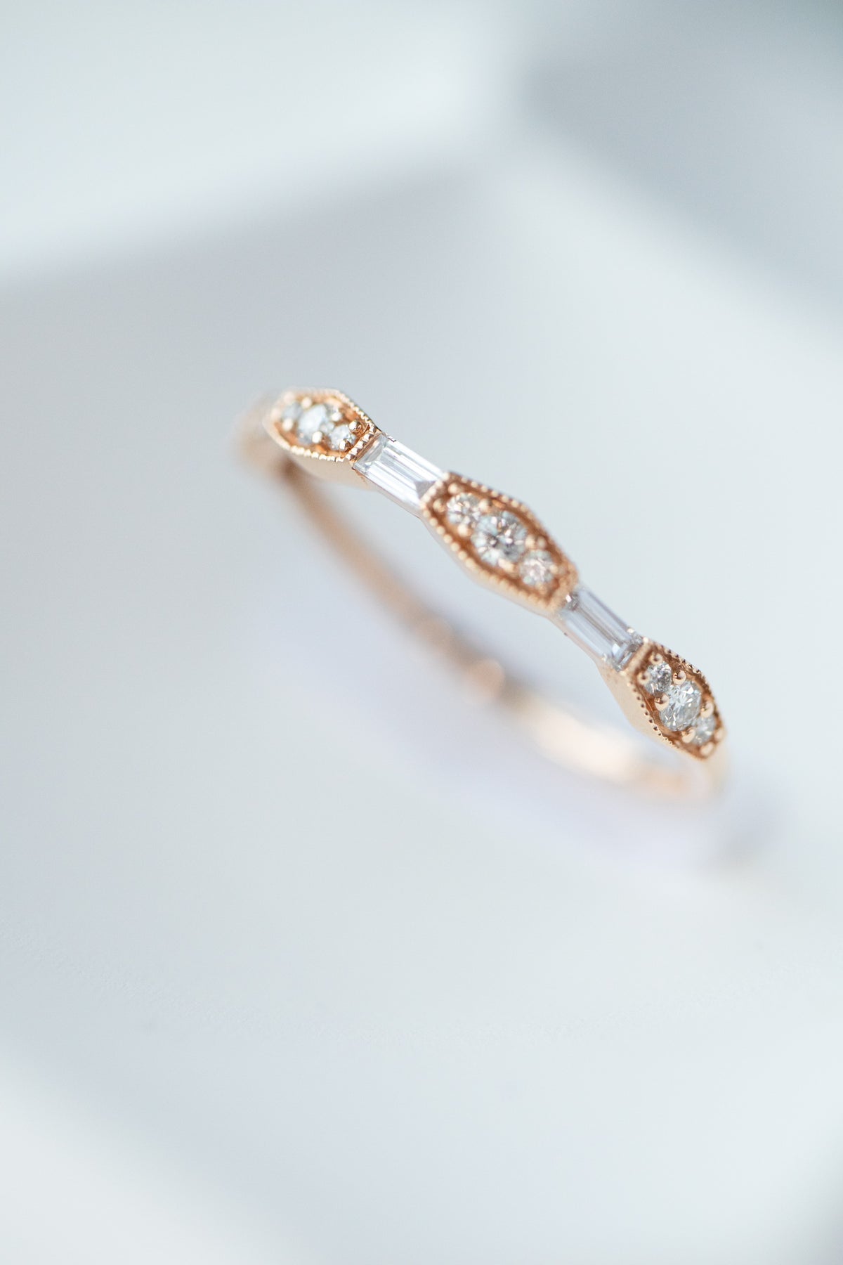 Baguette & Round diamond 18K Gold Ring