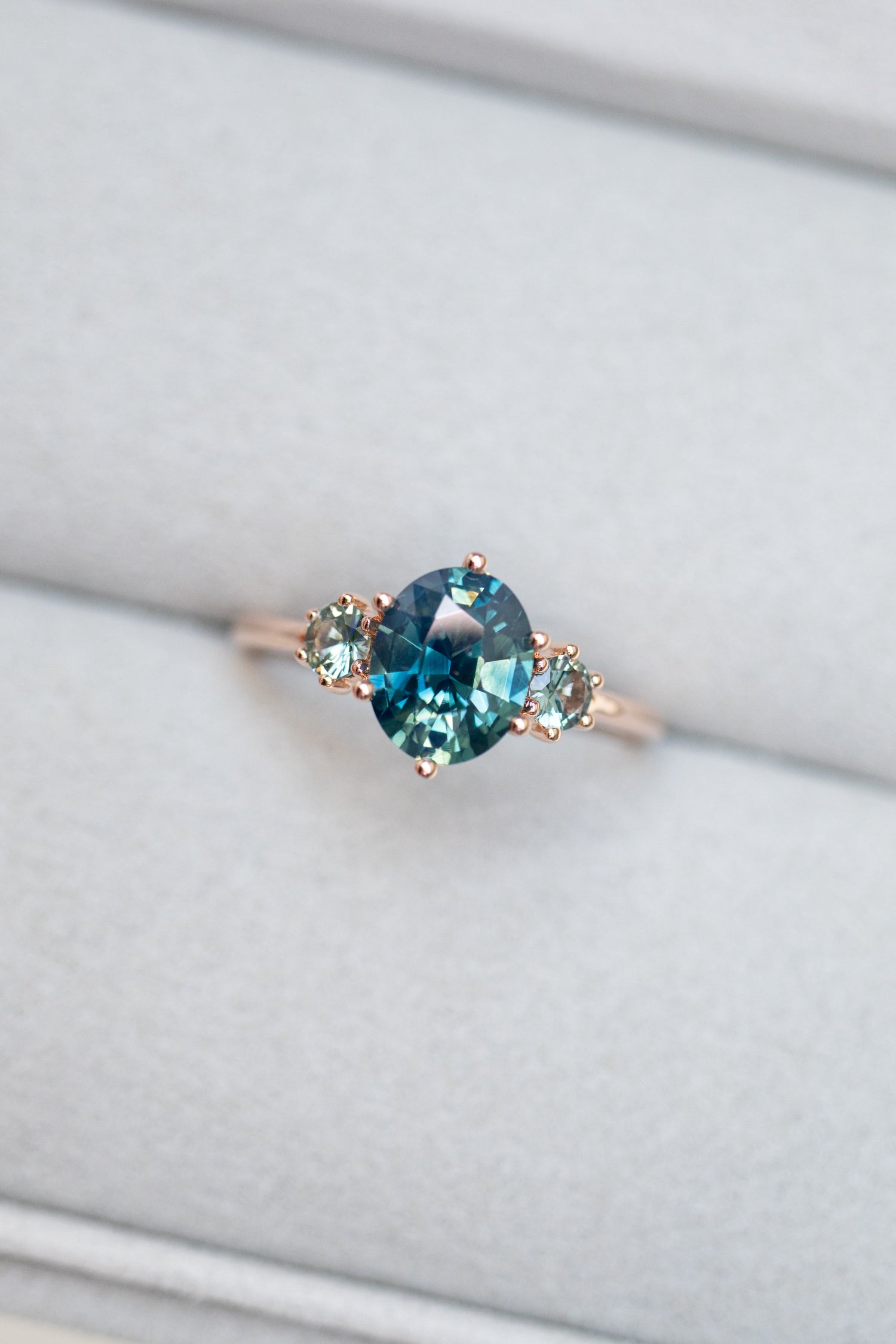 1.60ct Trésor Sapphire (with Certificate) 18K Rose Gold Engagement Ring