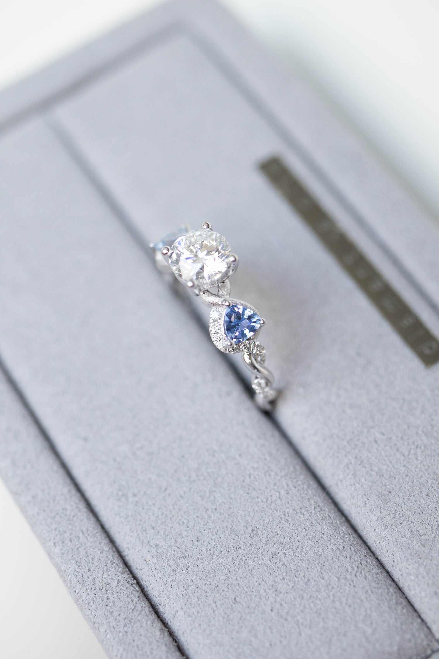 Brilliant Cut Round Diamond 0.70ct (With GIA Certificate) & Sapphires/ diamonds Twisted 18K Rose Gold Ring