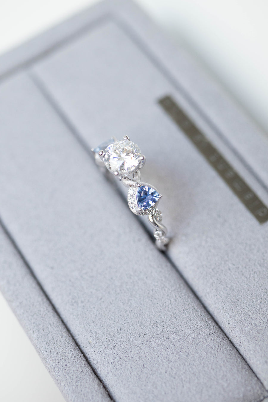Brilliant Cut Round Diamond 0.70ct (With GIA Certificate) & Sapphires/ diamonds Twisted 18K Rose Gold Ring