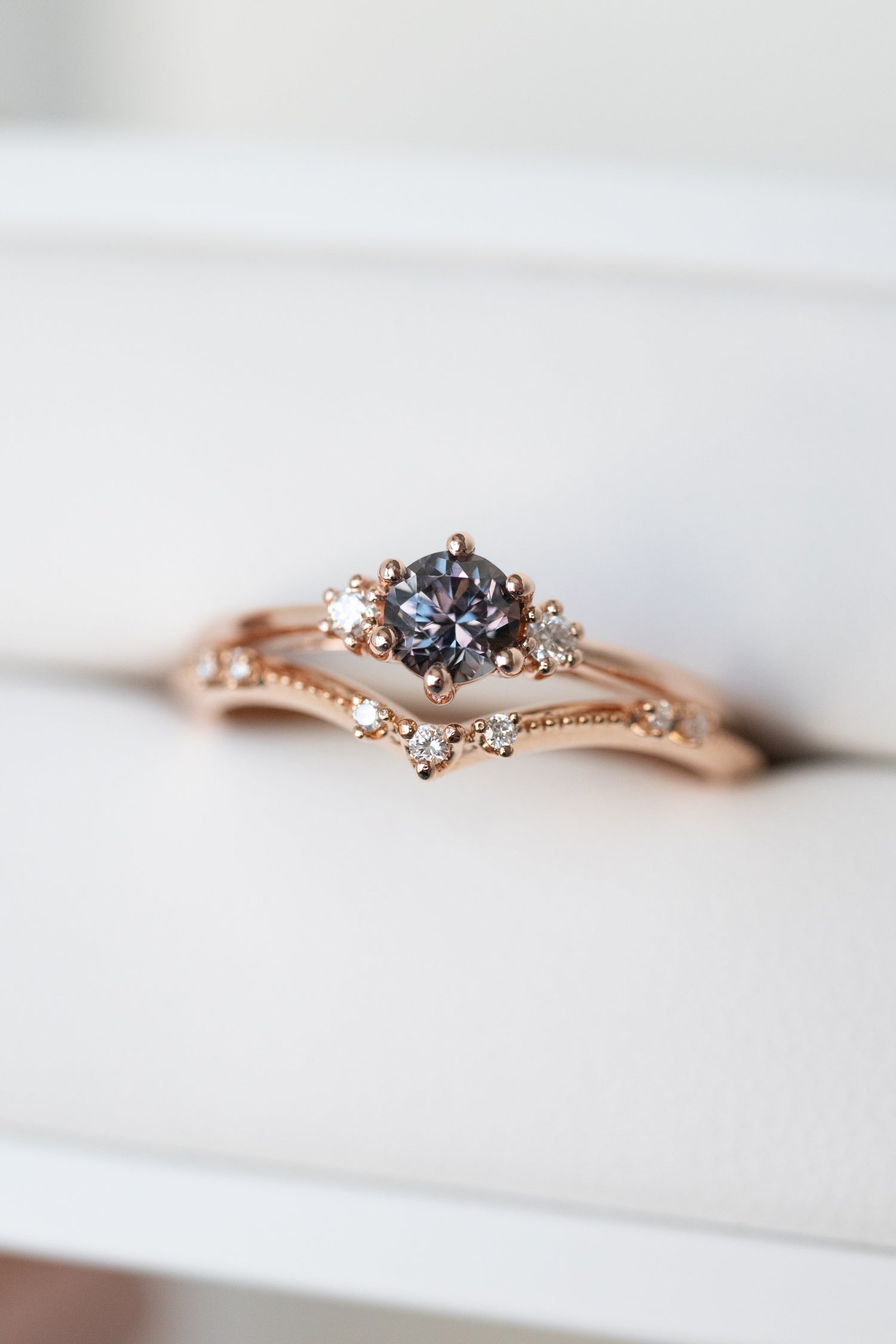 PREORDER - Graylish Round Spinel ~0.26-0.30ct & diamond 18K Gold Ring with V Shape Tiny Beaded Diamonds Stacking Ring