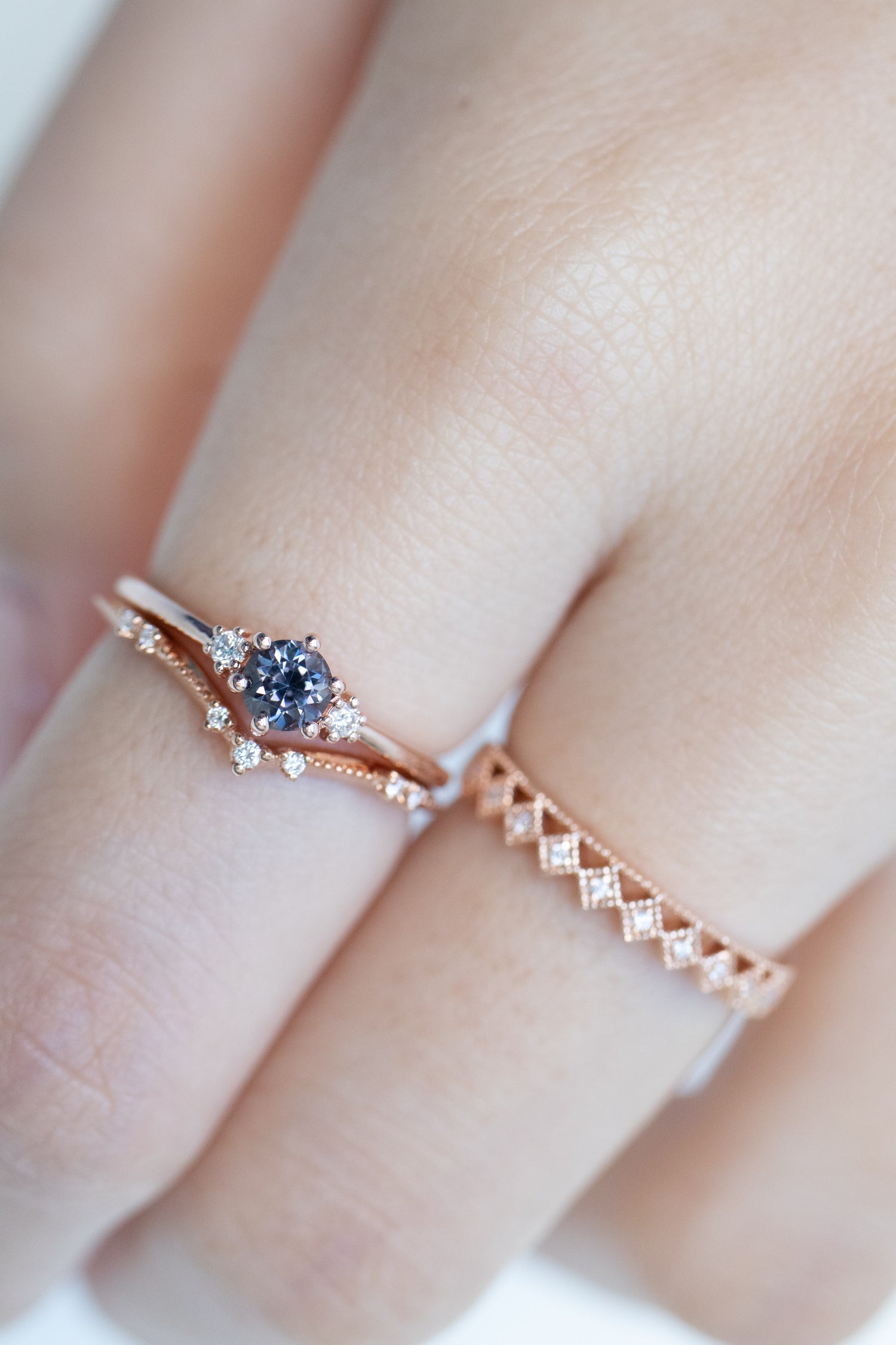 PREORDER - Graylish Round Spinel ~0.26-0.30ct & diamond 18K Gold Ring with V Shape Tiny Beaded Diamonds Stacking Ring
