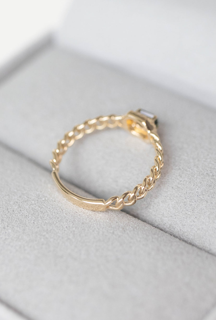 Halo Teal Sapphire 0.25ct 18K Yellow Gold Cuban Chain Ring