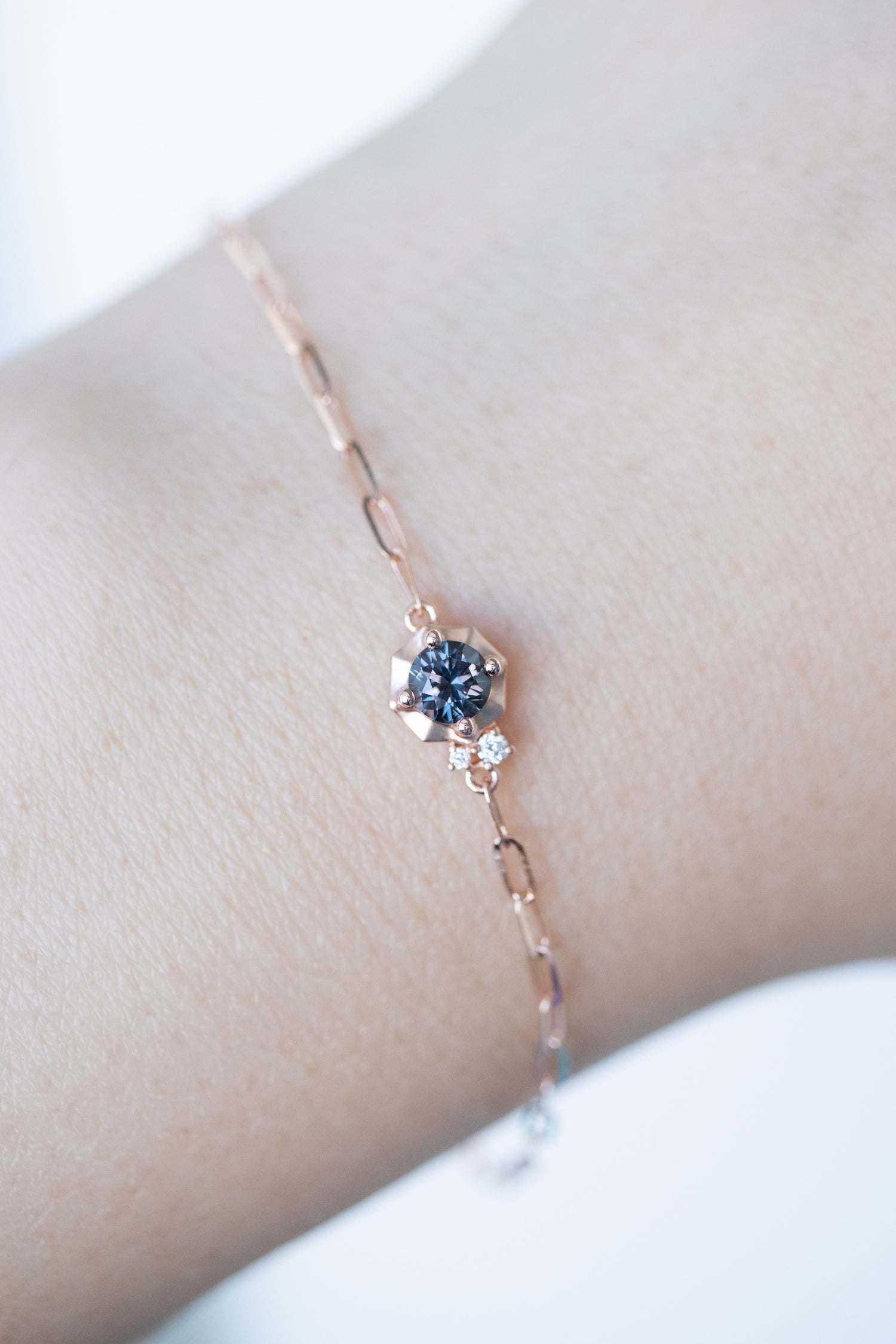PREORDER - Golden Hexagon-shaped ~0.26-0.30ct Graylish Blue Spinel & diamonds 18K Gold Bracelet