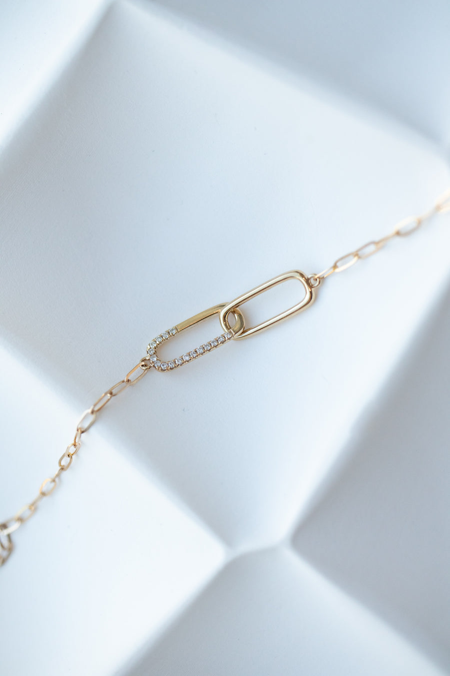 PREORDER - Double Knot Top Quality Diamond 18K Gold Bracelet