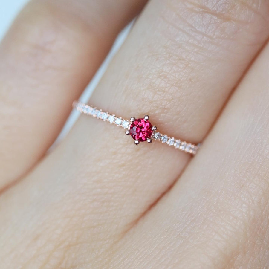 0.10carat (~3mm) Round Red Spinel & total 0.08carat Diamonds 14K Rose Gold Ring