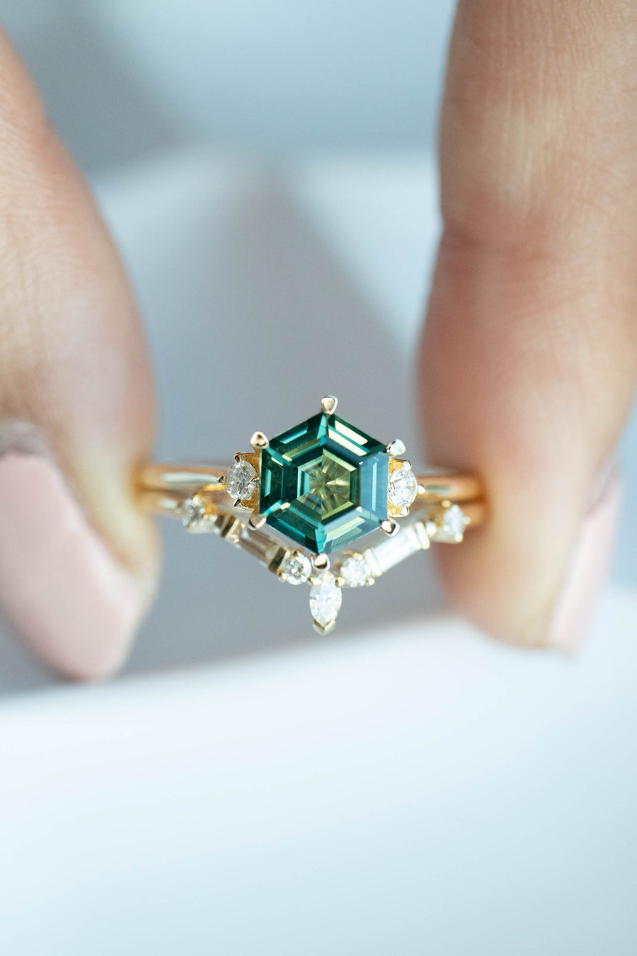 1.32ct teal green hexagon Sapphire (with cert) & D 0.07ct Diamonds 18K Yellow Gold Ring with D0.15 stacking ring