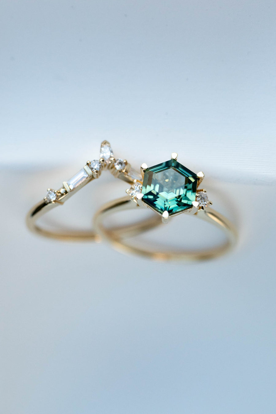 1.32ct teal green hexagon Sapphire (with cert) & D 0.07ct Diamonds 18K Yellow Gold Ring with D0.15 stacking ring