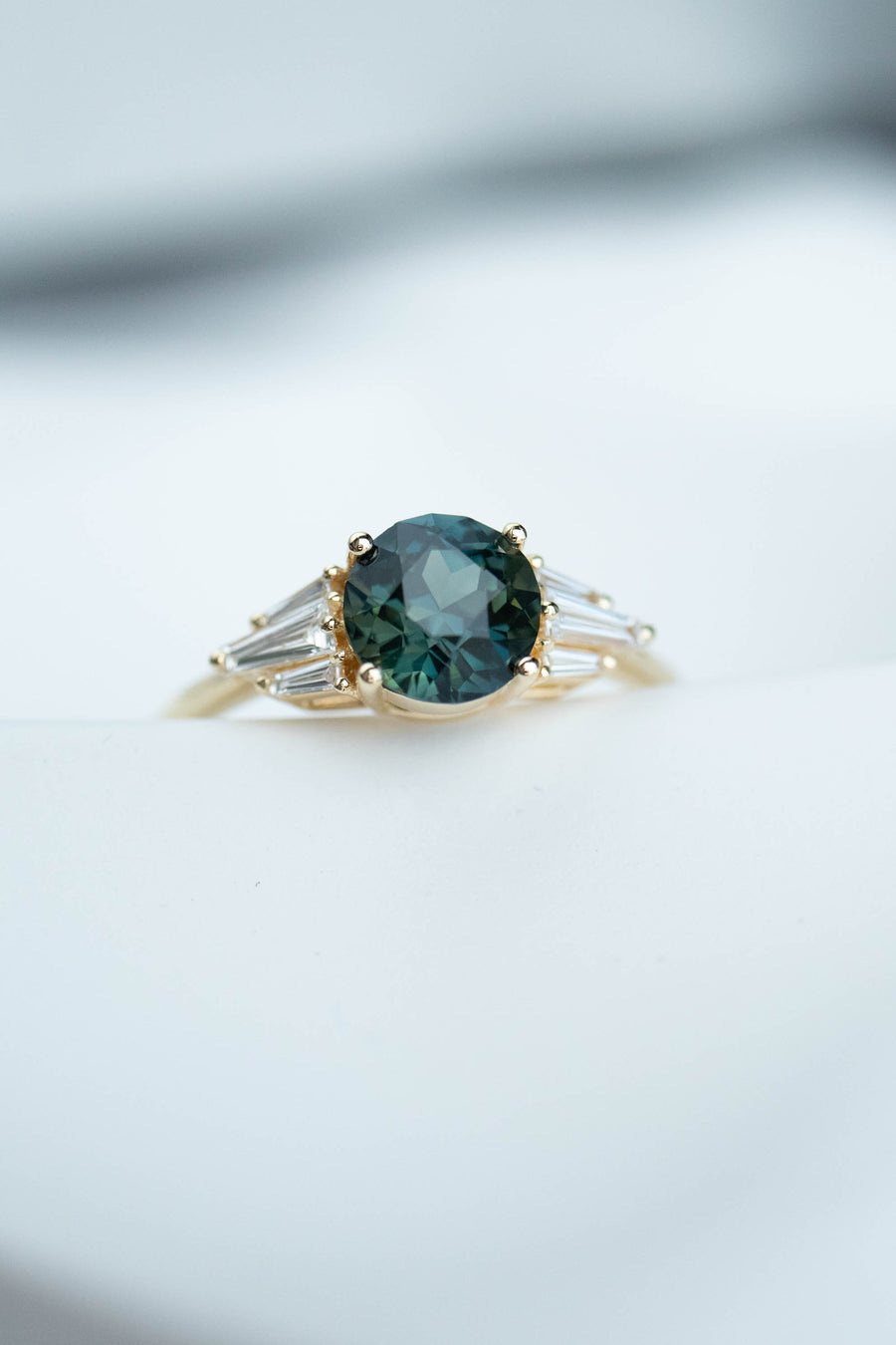 1.32ct Green Sapphire (with cert) & 0.18ct Diamonds 18K Yellow Gold Ring