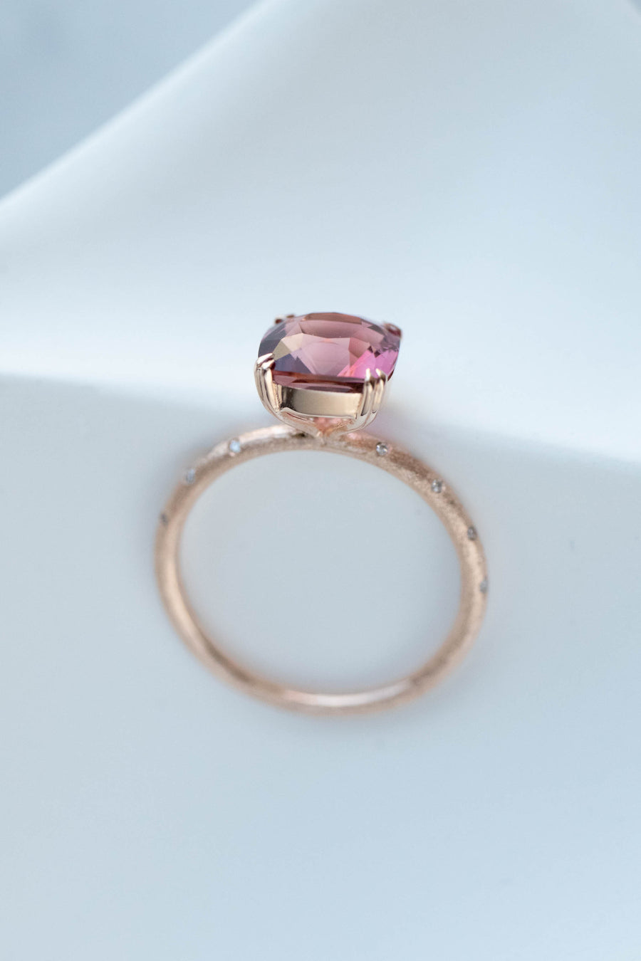 2.13carat Orangish Pink Tourmaline (With Certificate) & 0.042carat Diamonds 18K Rose Gold Ring