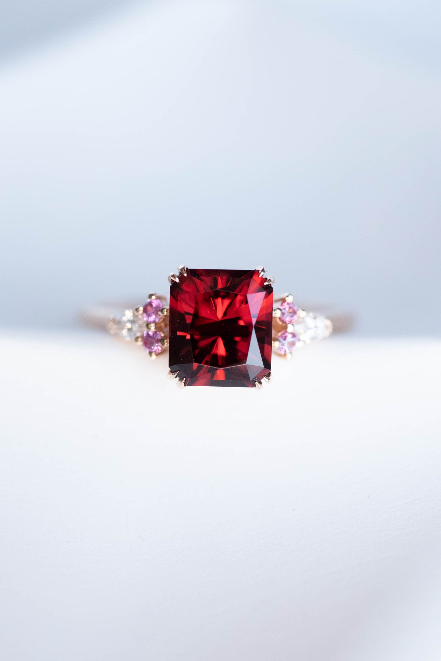 1.94ct Double Prong Red Garnet & Diamonds 18K Rose Gold Ring
