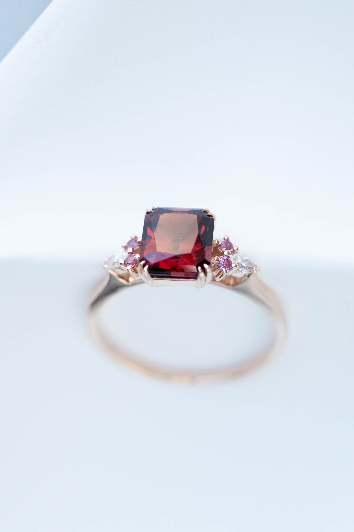 1.94ct Double Prong Red Garnet & Diamonds 18K Rose Gold Ring