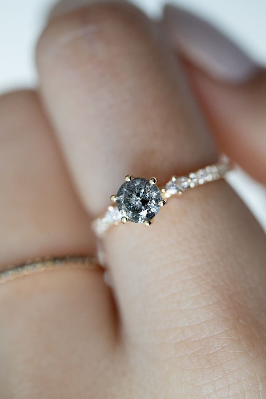 0.53ct Round Salt and Pepper Diamonds & 0.18ct White Diamonds 18K Yellow Gold Ring