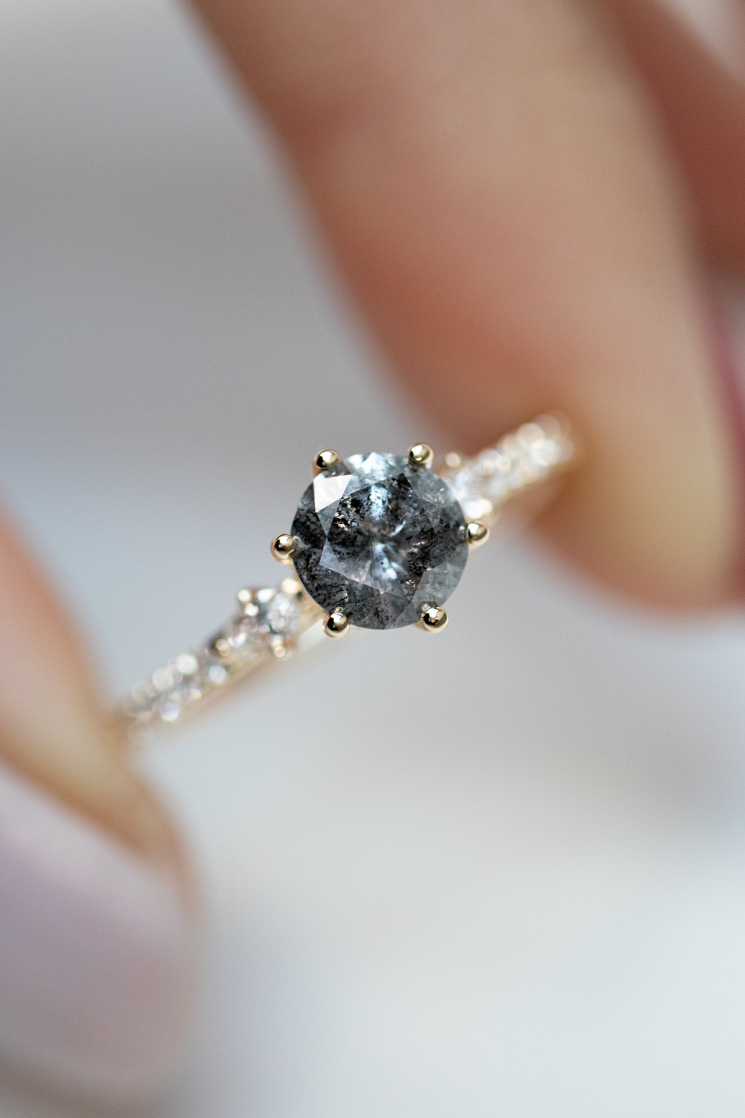 0.71ct Salt and Pepper Diamond & White Diamonds 18K Yellow Gold Ring