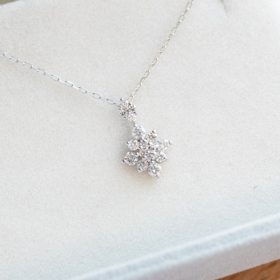 PREORDER - Snowflake Japan Diamond 18K Gold Necklace