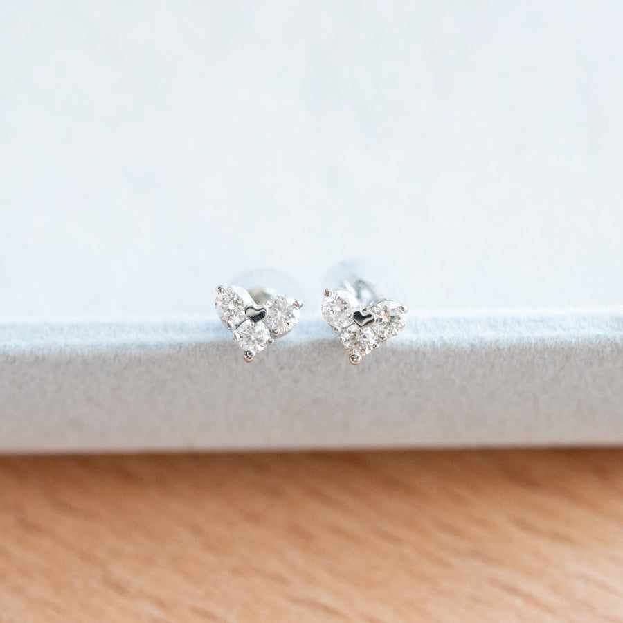 Japan 18K Gold White Diamonds Heart Earrings