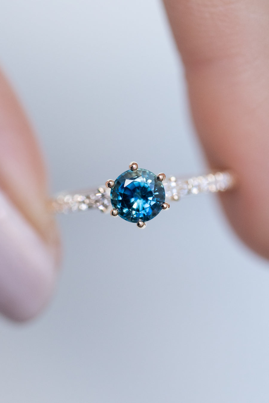 0.74ct Unheated Round Teal Green Sapphire (With Cert) & Total 0.17ct Diamonds 18K Yellow Gold Ring