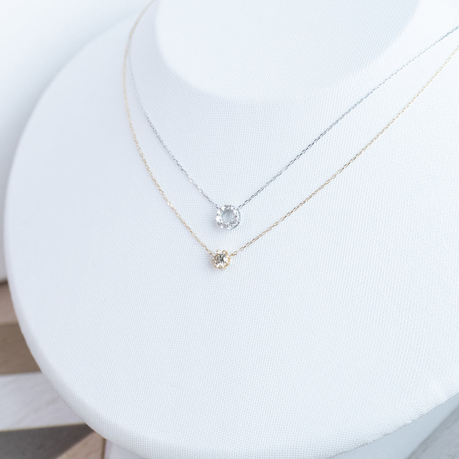 Japan 18K Gold White Diamonds Necklace