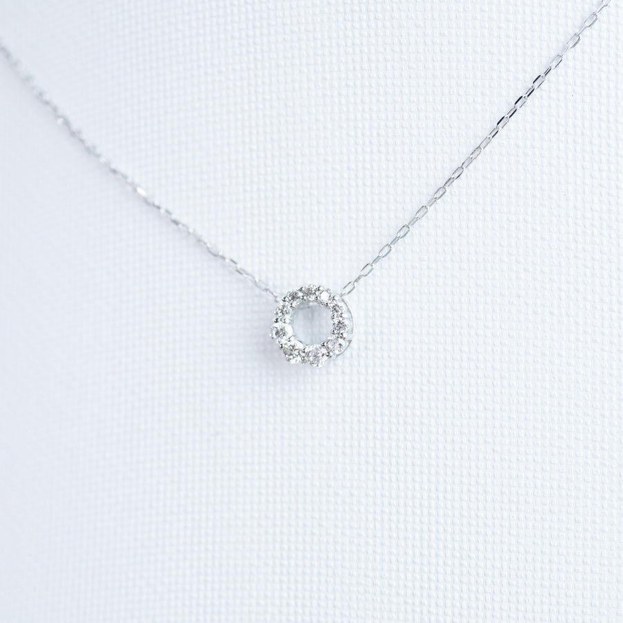 Japan 18K Gold White Diamonds Necklace