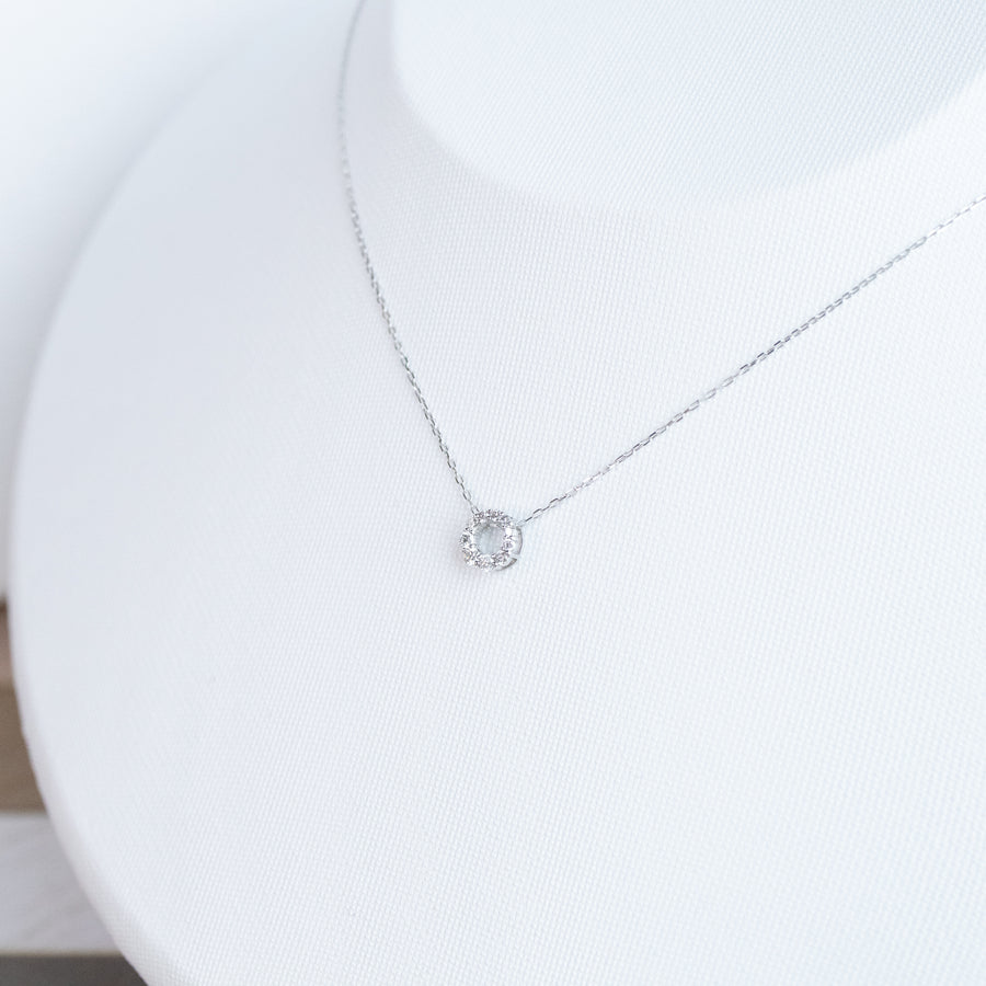 Japan 18K Gold White Diamonds Necklace