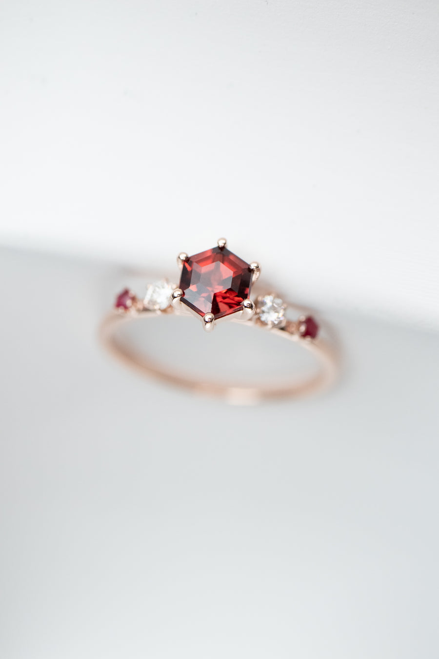 ~0.66ct Red Garnet & 0.08ct Diamonds 14K Rose Gold Ring