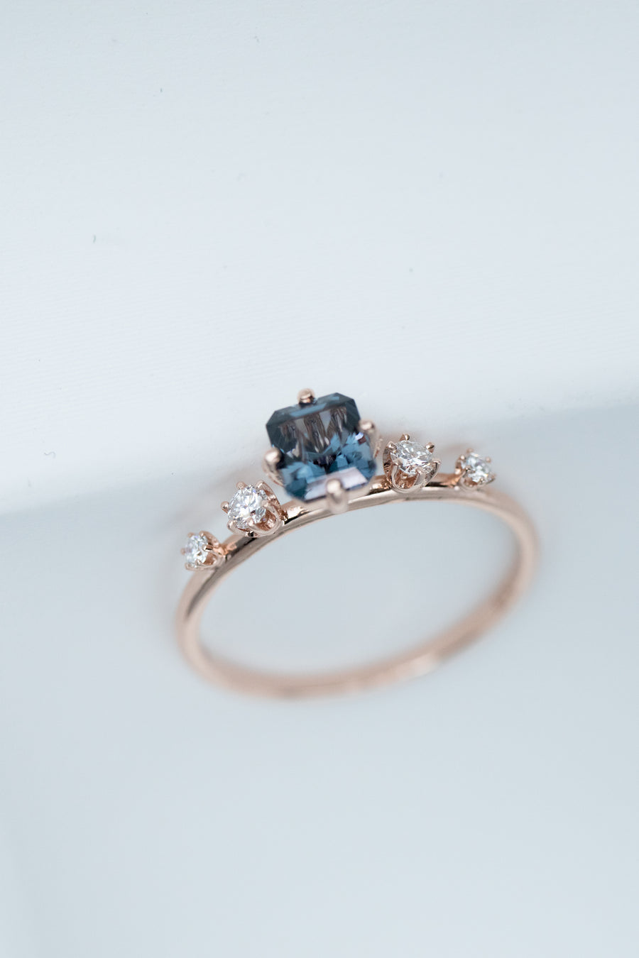 0.68ct Blue Spinel & 0.13ct Diamonds 14K Rose Gold Ring