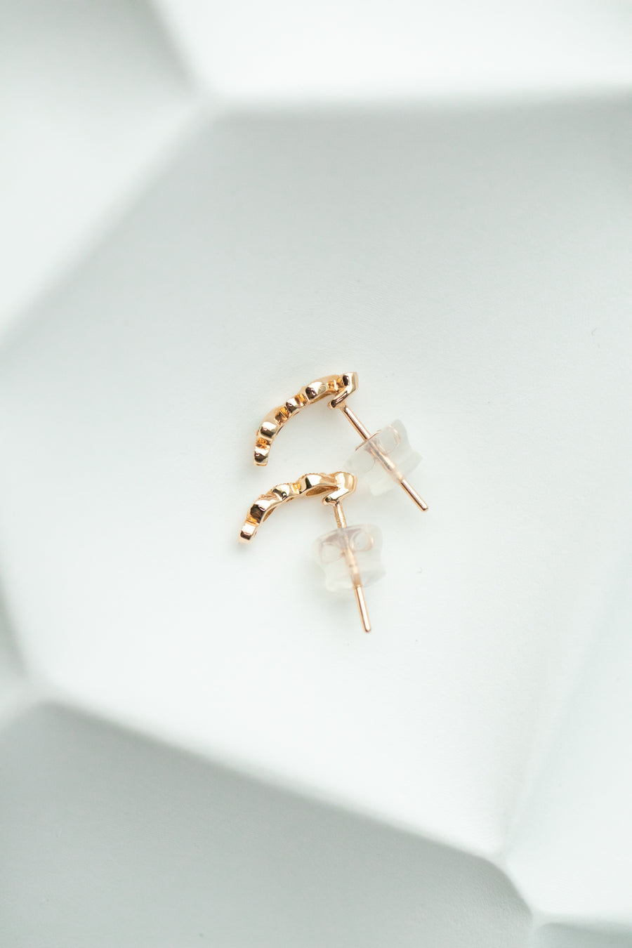 PREORDER - Flowing Round Top Quality Diamond 18K Gold Stud Earrings