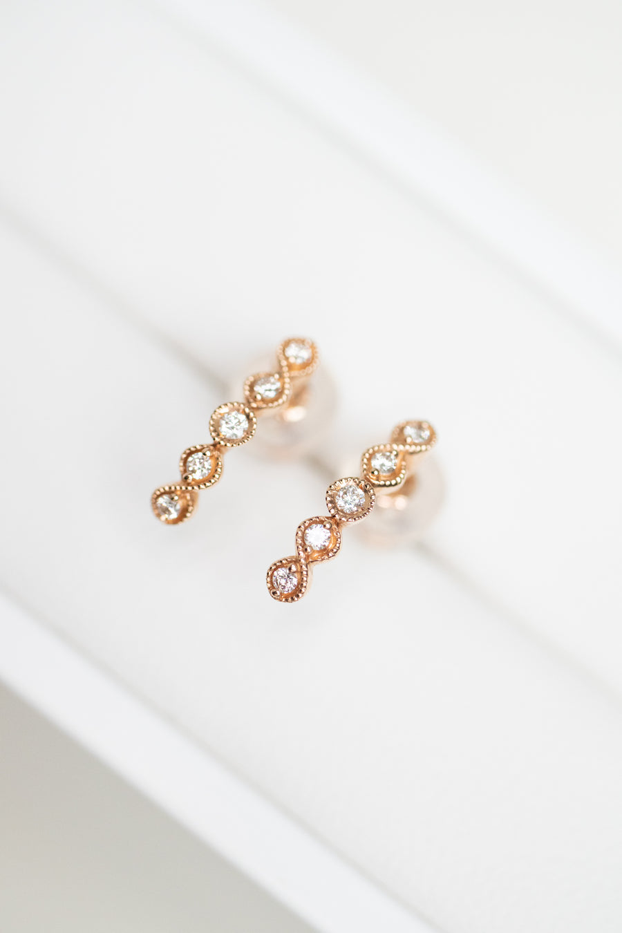 PREORDER - Flowing Round Top Quality Diamond 18K Gold Stud Earrings