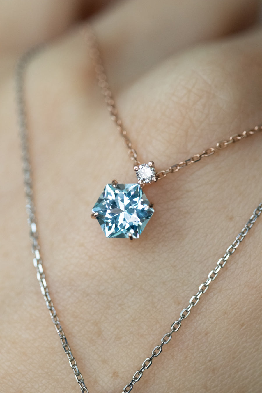 ~1.1-1.2carat Hexagon Sky Blue Topaz & 0.045carat Natural Diamond 14K/18K Gold Necklace