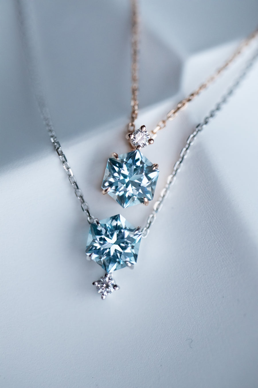 ~1.1-1.2carat Hexagon Sky Blue Topaz & 0.045carat Natural Diamond 14K/18K Gold Necklace