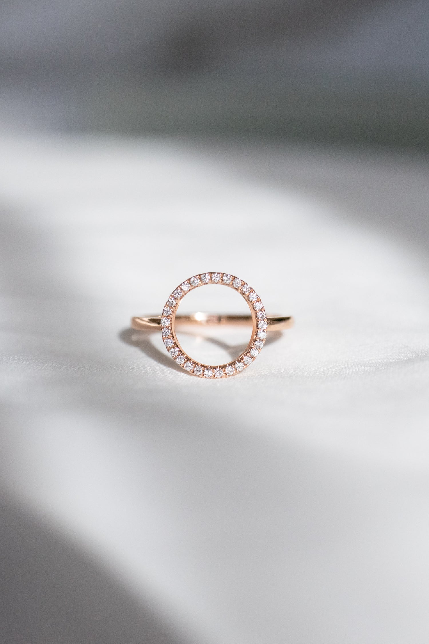 Perfection Circle 14K/18K Gold Diamond Ring